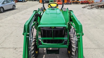 USED 2011 JOHN DEERE 3038E