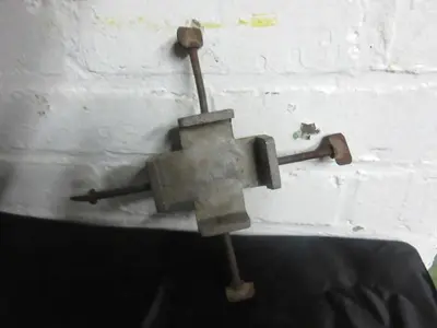 1862-385 RARE ANTIQUE ORNAMENTAL & ENGINE TURNING WORK HOLDING VISE
