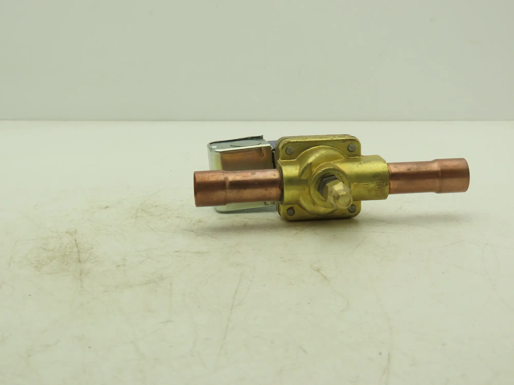 Alco Controls Brass Solenoid Valve 120V 50/60Hz 3/4" Copper Sweat Connection