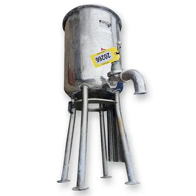 Used 25 Gallon Skerman Stainless Steel Vertical Mix Tank