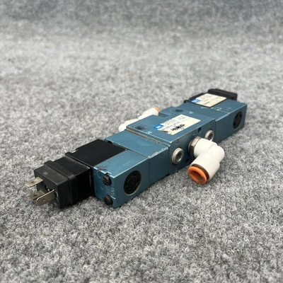 Used MAC VALVES INC 825C-PM-501AA-552 Solenoid Valves California US | Davliegogo LLC #1705969