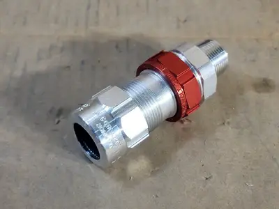 NEW THOMAS & BETTS STEX075