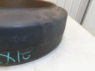 Super Solid 21x7x15 Forklift Tire Smooth Solid Press-on Black