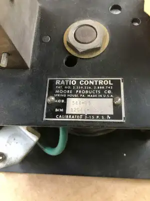 Moore Products 524T2 0 to 100 Nullmatic Pressure Controller