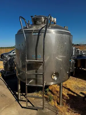 USED 1993 MUELLER 1000 GAL TANK