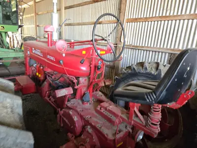 USED 1949 INTERNATIONAL MD