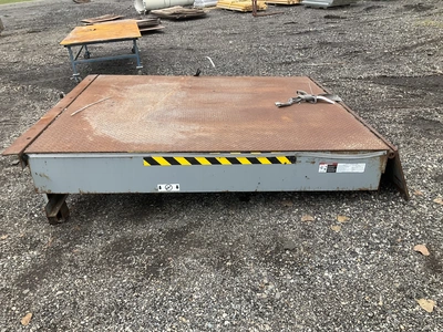 Used _UNKNOWN_ _UNKNOWN_ Dock Levelers Michigan US | Miedema Asset Management Group #1452202