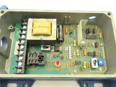 Opcon 104636 Photoelectric Control Unit 115VAC 13VA 50-60HZ