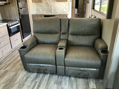Used 2022 GRAND DESIGN IMAGINE 3100RD Campers, Caravans, Motorhomes Michigan US | Miedema Asset Management Group #1579846