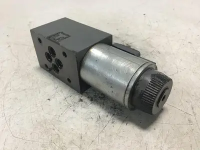USED VICKERS DG4V3S22AMUHL760EN490
