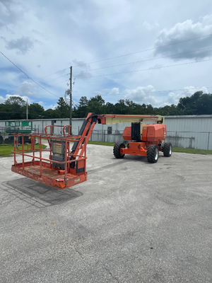 USED 2015 JLG 800AJ