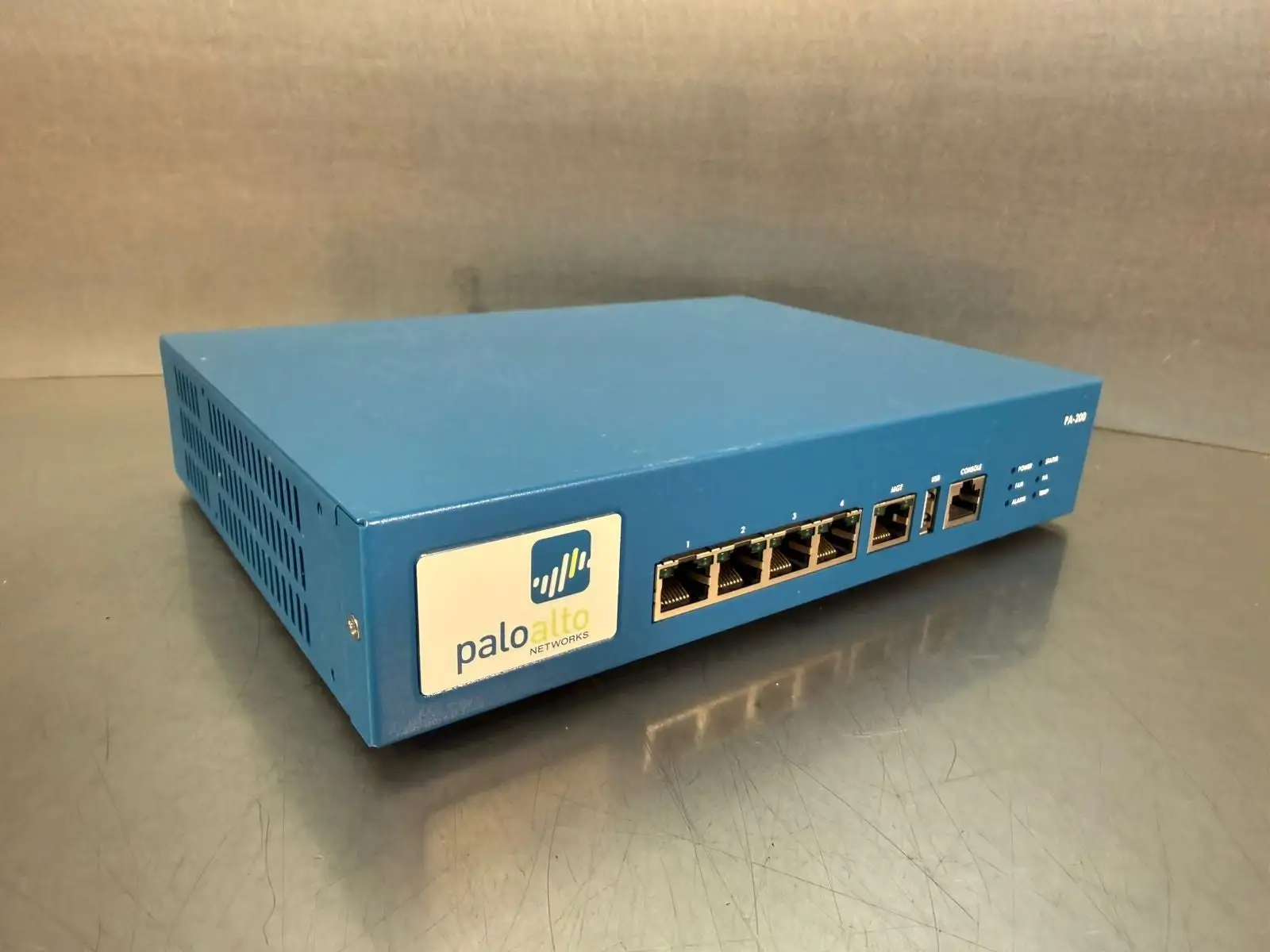 Palo Alto PA-200 Next Gen Firewall 12V-3.33A (3.3.5)