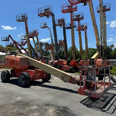 USED 2015 JLG 600S