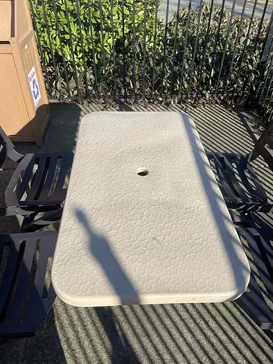 Outdoor Tables With Metal Chairs
