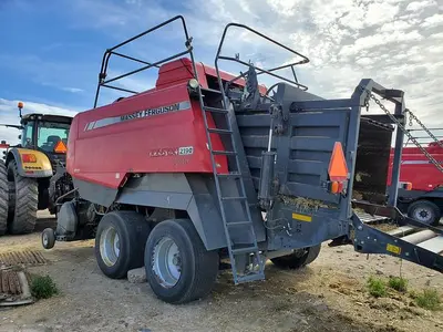 USED 2012 MASSEY FERGUSON 2190 CUTTER