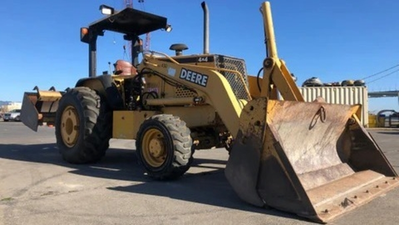 USED 2017 Deere 210 LE