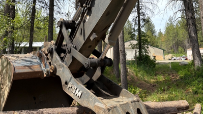 USED 2014 Deere 300G LC