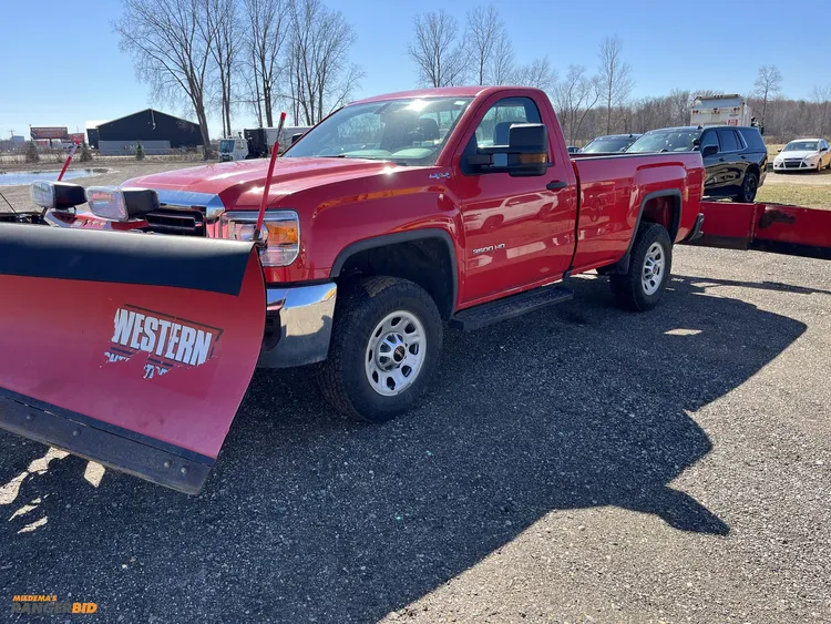 Used 2018 GMC SIERRA 3500 Pickup Trucks | Miedema Asset Management Group #797892