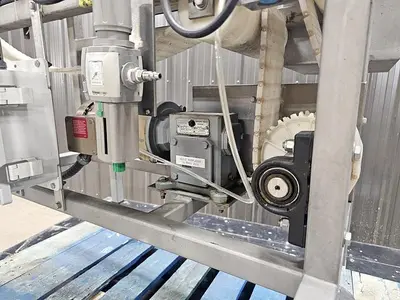 USED LOMA IQ2