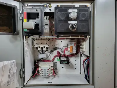 15A, 600V, 3-Ph MCC Disconnect Switch, Size 1 Bucket for Freedom 2100 MCC Frame