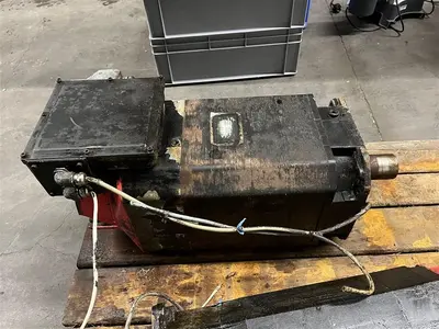 USED FANUC MOTOR A06B-0759-B300 #3100