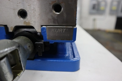 Used KURT WORKHOLDING SOLUTIONS DX6 Vises Minnesota US | Machinesused.com #1365973