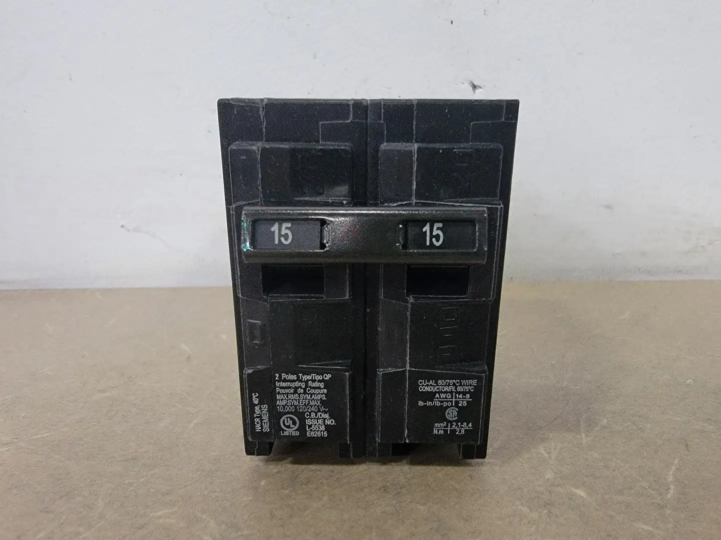 Used SIEMENS Q215 Switchgears British Columbia CA | Lenmark #238727