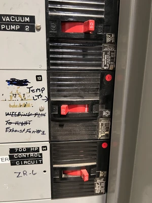 800A GE DPB SEC 1 CCB Main Lug Breaker Distribution Panel, 480Y/