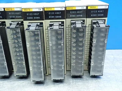 USED OMRON C200HOD212
