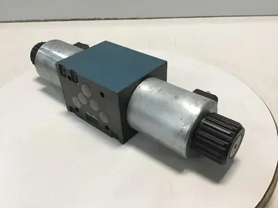 USED BOSCH 0 810 001 702