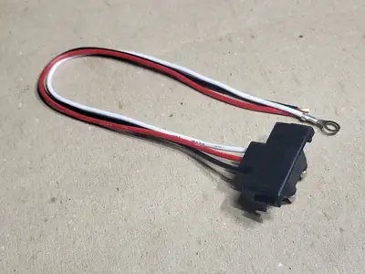 3 Prong Pigtail Connector TPIG-3W