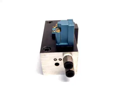 USED MAC VALVES SERIES 3 VALVE MOUNTING BLOCK MANIFOLD 3 OUTLET 1/
