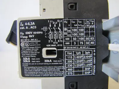Lot of 3 Telemecanique 4-6.3 Amp Safety Circuit Breakers GV2-M10  3 Pole 690V