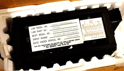 NEW LEEDS & NORTHRUP M2077-102-T1724-H10 LIMIT CONTROLLER M2077102T1724H10