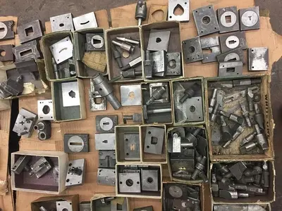 5931-700 Tool & Die Collection From LINDSAY & CO – Jewelry Related Forming / Embossing & Trimming