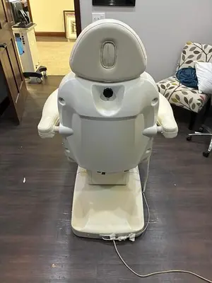 Used SKINACT ELECTRIC BEAUTY BED Salon & Spa (Misc) Minnesota US | Midwest Medical #1467816