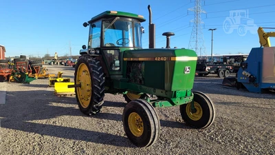 USED 1979 JOHN DEERE 4240