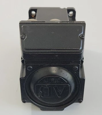 USED Allen-Bradley MPL-A320P-SK24AA