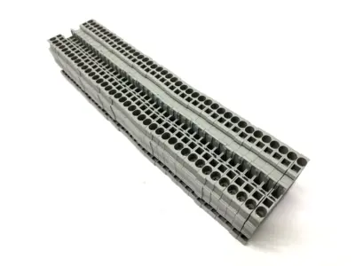 USED PHOENIX CONTACT FEED-THROUGH TERMINAL BLOCK ST 2,5 LOT OF 40