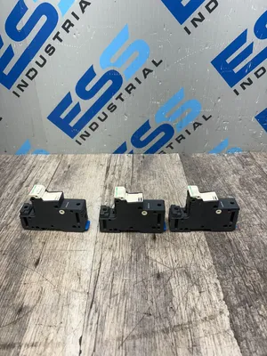 SCHNEIDER DF141 Electrical/PLC/Automation | ESS Industrial Equipment Sales (2)