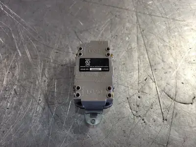 NEW HUBBELL GFTRST20