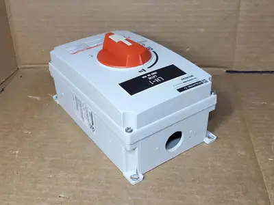 NEW SQUARE D MD3604X