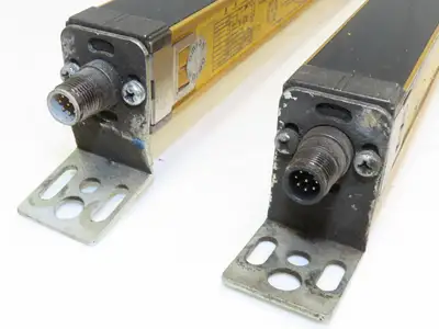 Omron F3SN-A1207P25-L Safety Light Curtain Emitter/Receiver Set 1207mm