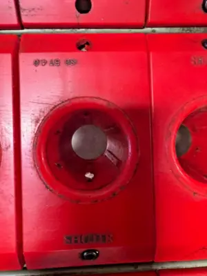 Hardinge HLV-H Machining Centers & Milling Machines | Amiron Machinery (4)