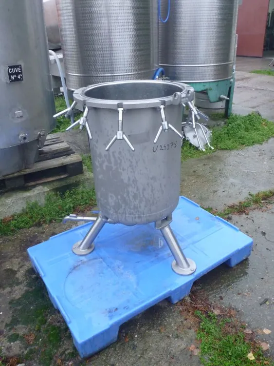 Used SEITZ 130 L Stainless Steel Tanks PL | Perry Equipment #121770
