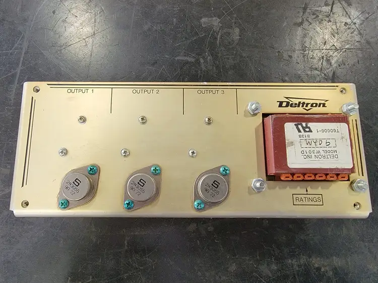 Used DELTRON W301D Misc Electrical & Power Parts British Columbia CA | Lenmark #249697