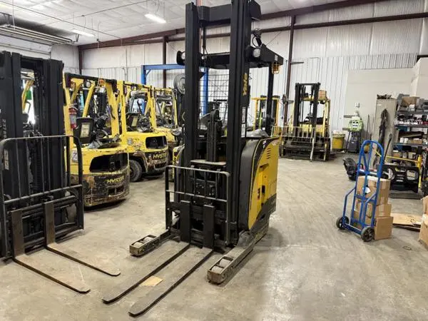 Used 2014 YALE NR035DB Reach Trucks | Zoom Lifts & Equipment #1182260