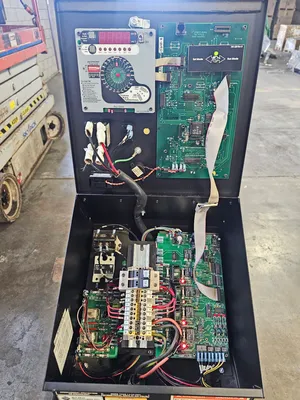 HOT MELT TECHNOLOGIES PROFLEX G5 Glue Machines | CNCsurplus (6)