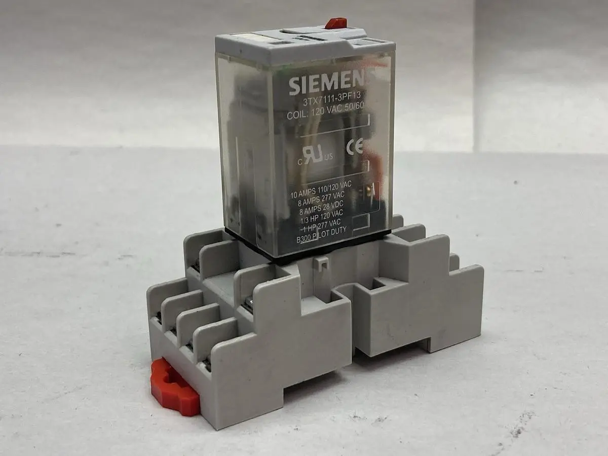 New | in-Stock SIEMENS 3TX7144-1E5 Miscellaneous Equipment (Electrical & Power) | Surplus Asset Holdings #1194245