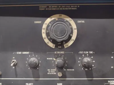 300 AMP MILLER SYNCROWAVE 300 AC/DC WELDER: STOCK #19661